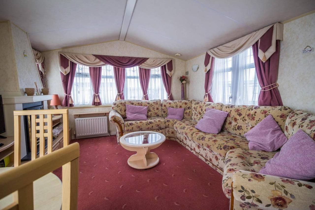 Brilliant Caravan For Hire At Manor Park In Hunstanton Norfolk Ref 23176K Hotel ภายนอก รูปภาพ