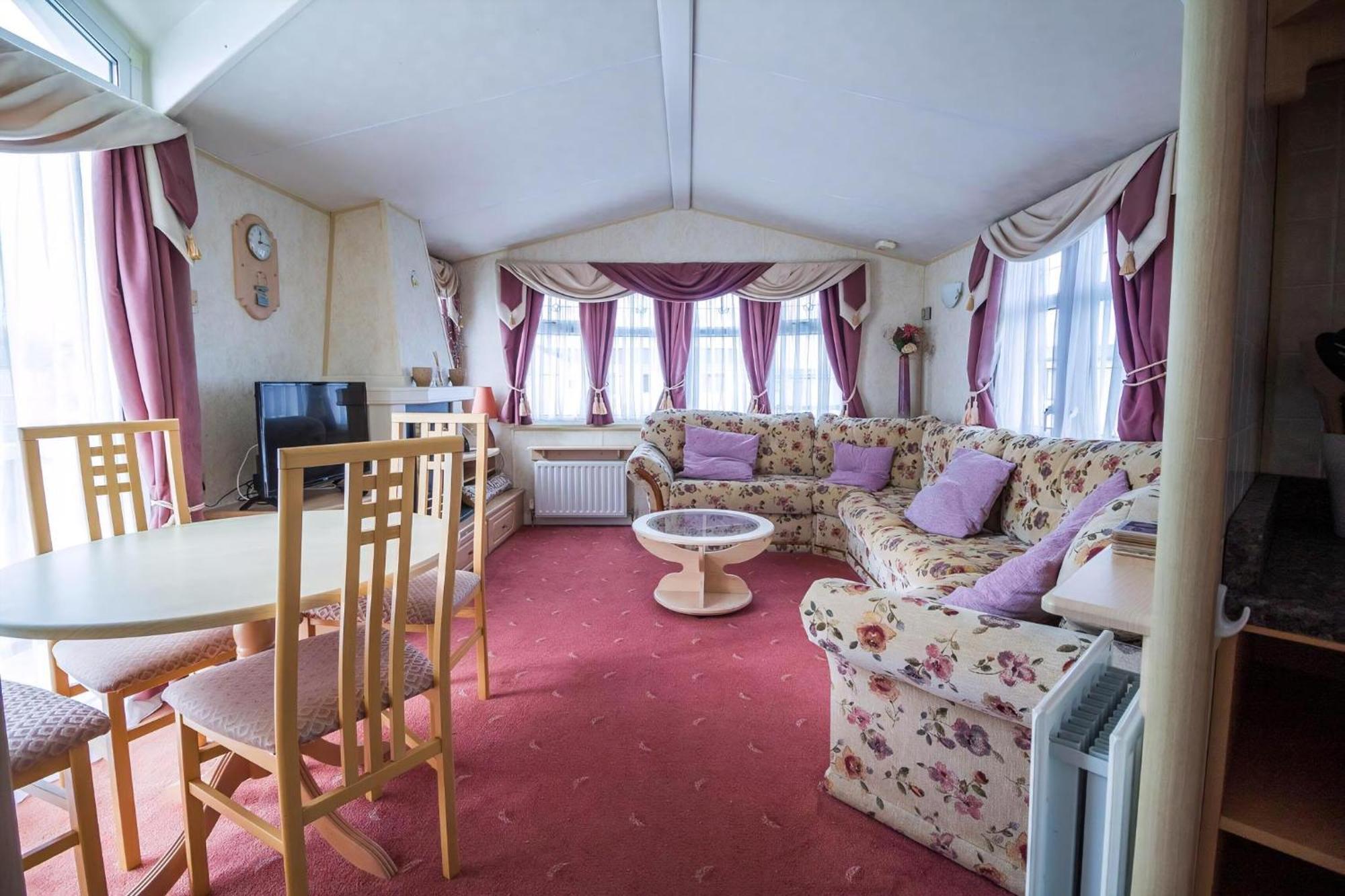 Brilliant Caravan For Hire At Manor Park In Hunstanton Norfolk Ref 23176K Hotel ภายนอก รูปภาพ