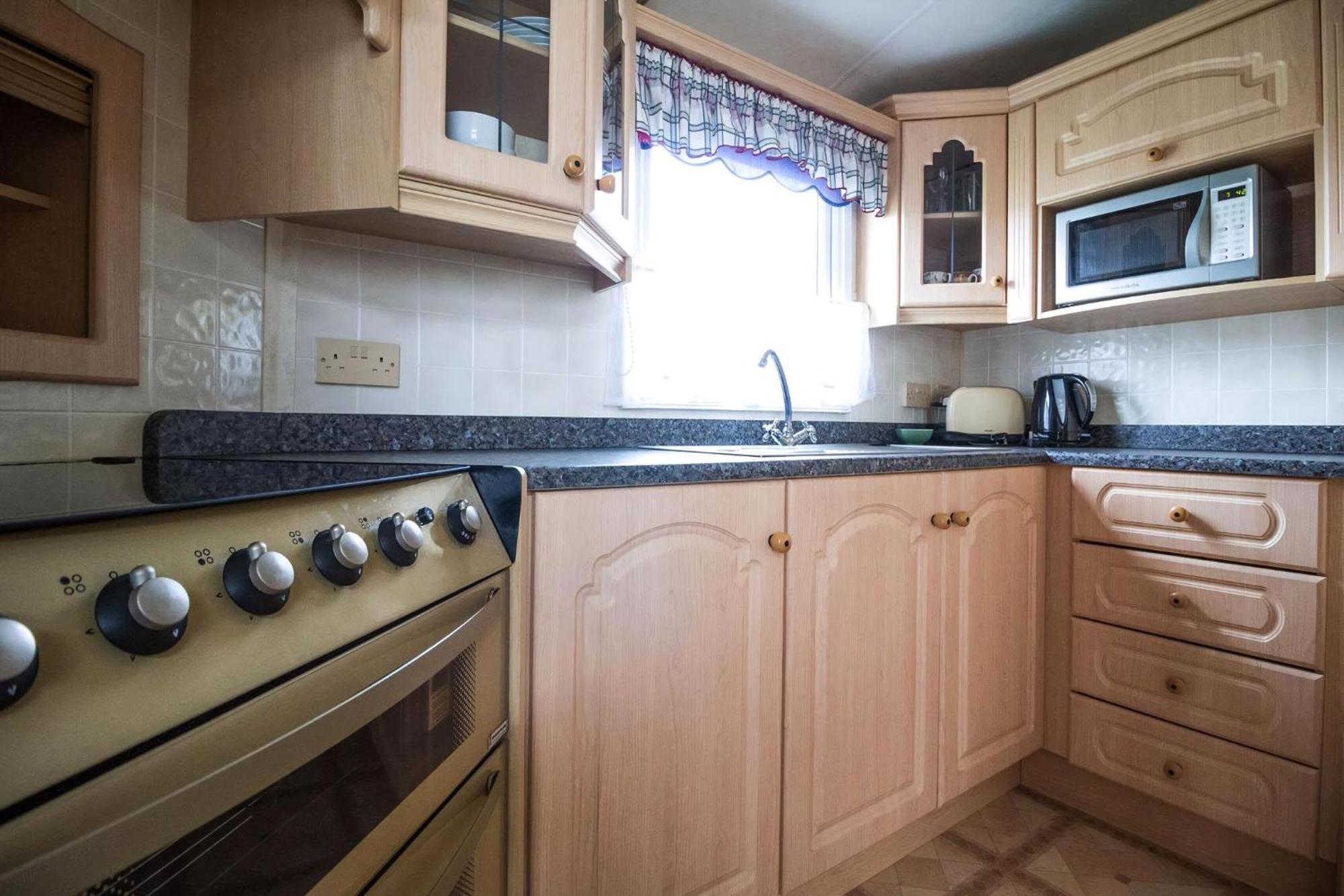 Brilliant Caravan For Hire At Manor Park In Hunstanton Norfolk Ref 23176K Hotel ภายนอก รูปภาพ
